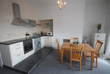 3 bed flat, Westgate Road, Newcastle Upon Tyne, Newcastle, NE46AL - Image 3